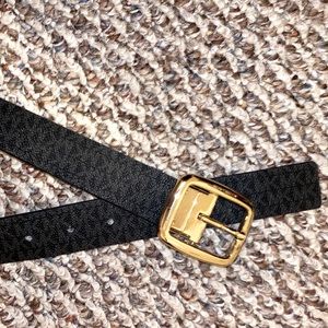 Micheal Kors Reversible Belt